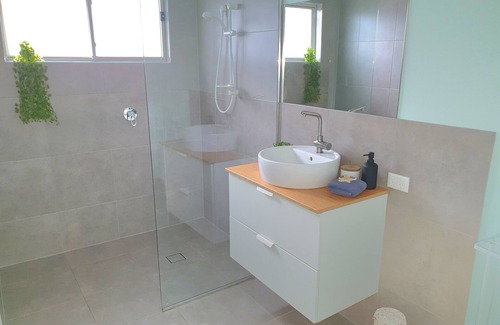Toogoom House | Beachfront pet and wheelchair friendly house