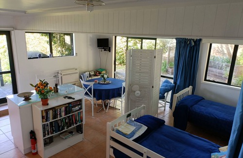 Tokomaru Bay Cottage | Beachfront property,family friendly accommodation with great views