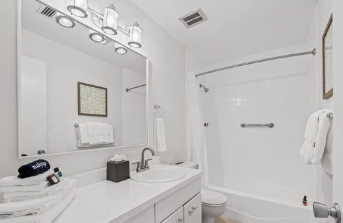 Whitney Beach Resort | BEACHFRONT ROOM WITH BEACHFRONT CHARM at Bali Hai Beach Resort