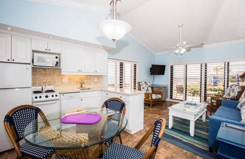 Jupiter Resort | Beachfront secluded two bedroom in Jupiter reef club resort