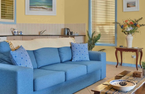 Blue Bay Apartment | Beachfront Stay, Private & Romantic l Nova Escapes