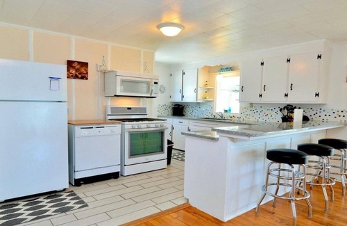 Prime Hook Beach House | Beachfront Sunrise - Waterfront house w/bay and refuge viewsnSleeps 6-8 people