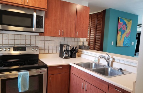 Mediania Baja Apartment | Beachfront Views at Malibu Top Level Apartment