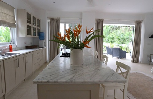 Beau Vallon Villa | Beachfront Villa Beau Vallon Beach