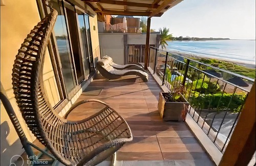 La Mivoie Apartment | Beachfront Villa by M&H