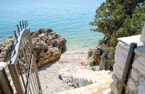Gradac Villa | Beachfront Villa Shades of Summer