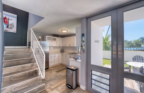 Ensenada House | Beachfront Villa Sol in private Puerto Bahia community in Rincon. Great location