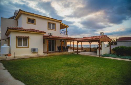 Argaka Villa | Beachfront Villa Thomas 5