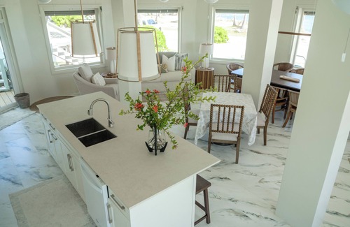 Blossom Village Cottage | Beachfront Villa with amazing views- Private pool/Wifi.