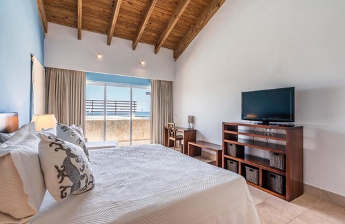 Punta Cana Apartment | Beachfront w Jacuzzi SotoGrande 2BR CC4