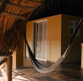 Santa Maria House | Beachfrontguesthouse