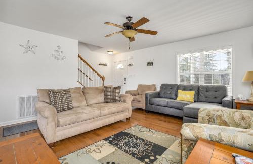 Captain's Cove House | Beachin' at the Cove - Golf course, Shared pool & more!