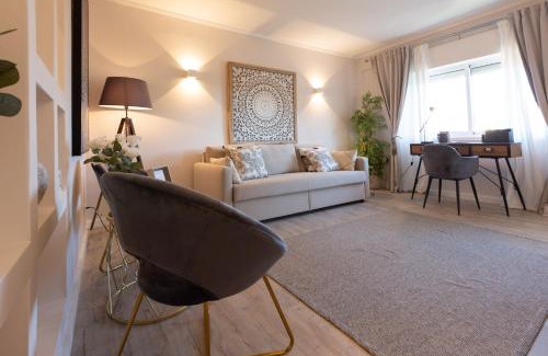 Carcavelos Apartment | BEACHOME4U3