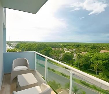 Juan Dolio - El Pueblo Apartment | Beachside 1Bdrm Apt. Hidden Oasis with Pool & BBQ