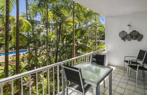 Clifton Beach Apartment | Beachside Apartment With Pool And Garden View!