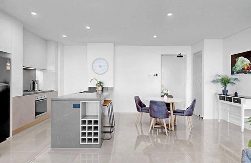 Gold Coast Apartment | Beachside Bliss High Rise Haven Level 65