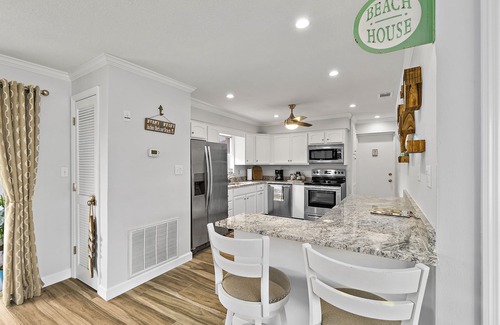 Indian Harbour Beach House | Beachside escape nestled between the ocean & river