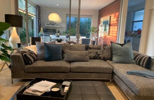 McCrae Apartment | Beachside holiday at its absolute best