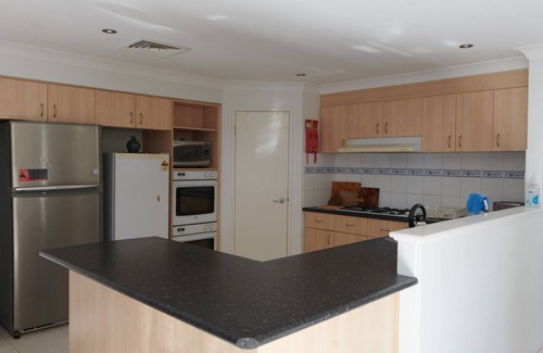 Mandurah House | 'Beachside'home 20 metres to beach. Ideal for families and friends.