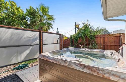 New Smyrna Beach House | Beachside Oasis
