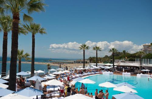 Puerto Banus Apartment | Beachside Puerto Banus Stunning Apartment 212