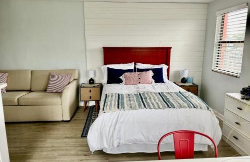 St. Pete Beach Apartment | Beachside studio