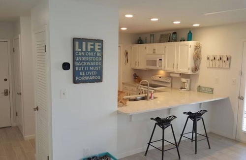 Navarre Beach Apartment | Beachview Beachin': The Perfect Pool & Beach Vacation Destination! Sleeps 8!