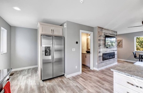 Sister Bay Condo | Beachview Condo No 7