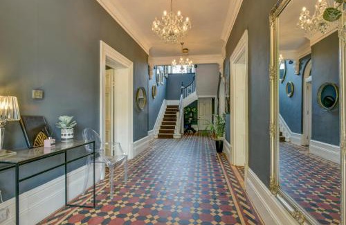 Westleigh House | Beaconside House