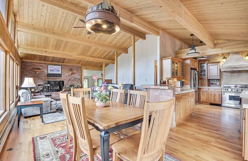 Evergreen House | Bear Creek Front Home*3 beds*Firepit