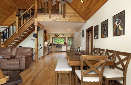 Boomer Cabin | Bear Paw Lodge - North Carolina