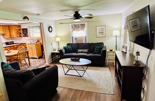 Slate Run House | Bear Run Lodge-Creek front, steps away from everything!