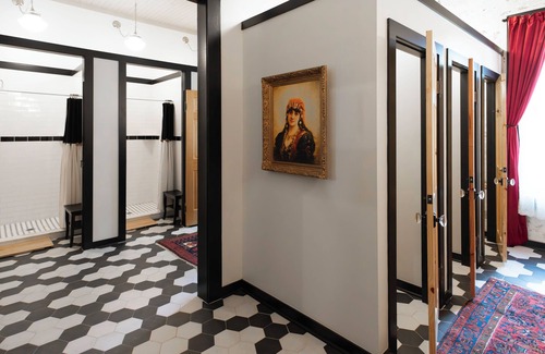 Chester Hotel | Beard and Lady Inn
