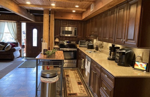 Hidden Valley Apartment | 🐻 Bear’s Den at Hidden Valley Resort – Winter Season Rental across from slopes