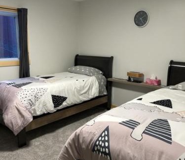 Churchill House | Bears Den Guest House II