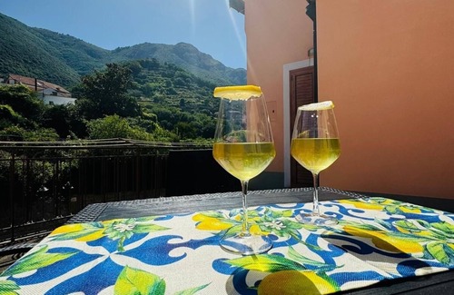 Campinola Apartment | Beatrice House, cozy retreat within walking distance of chaos!