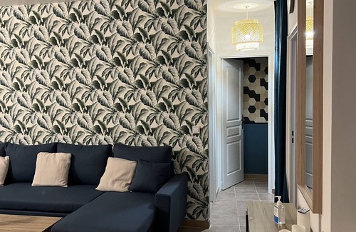 Noailles Apartment | BEAU 48 M2 VIEUX PORT