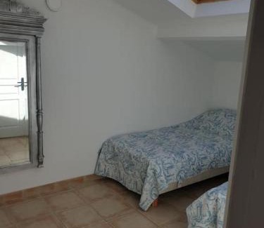 Cabries Apartment | Beau duplex lumineux sur jardin