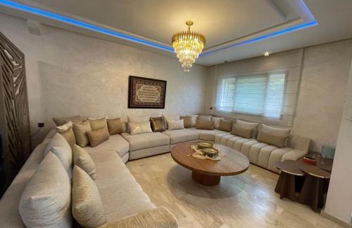 Skhirat Plage House | BEAU TRIPLEX EN RESIDENCE