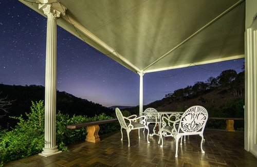 Chinghee Creek House | Beaumont High Country Homestead - Peaceful getaway on a working cattle property