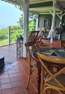 Pointe-Noire House | Beausejour Guest House