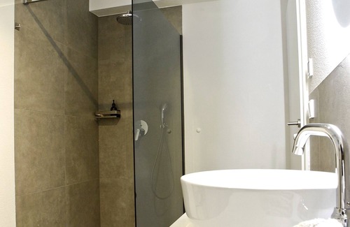 Bad Neustadt an der Saale Apartment | Beautiful apartment 2 in Bad Neustadt next to Rhön Klinikum Campus