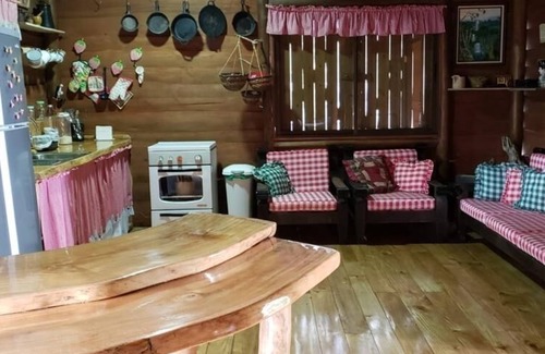 San Isidro de El General Cabin | Beautiful Log Cabin in Tinamaste with stunning views of waterfall and forest