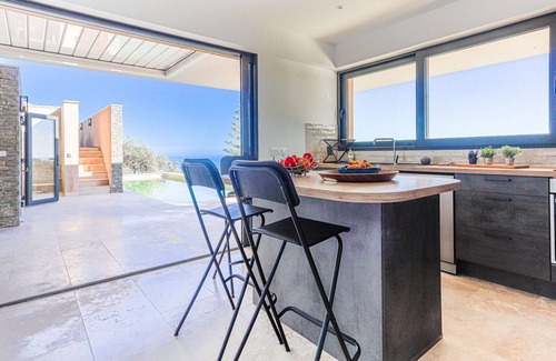 Roquebrune-Cap-Martin Villa | Beautiful private villa for 10 guests with WIFI, private pool, A/C, TV and terrace