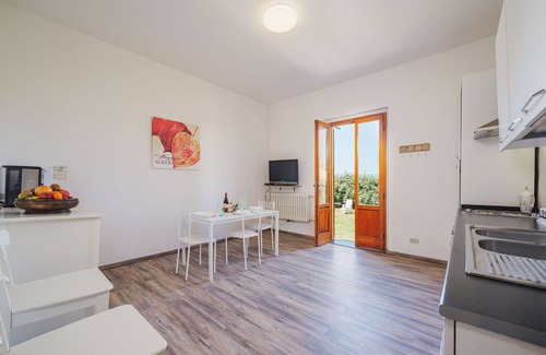 Castelfranco di Sotto House | Beautiful villa for 4 guests with WIFI, pool, TV and patio