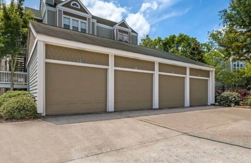 Elmwood Apartment | Beautiful 1 bedroom apartment in Nola