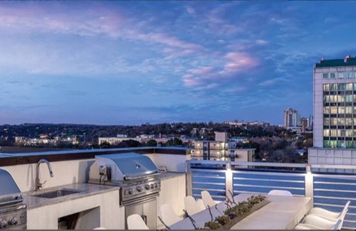 West End Condo | Beautiful 1 bedroom in Austin