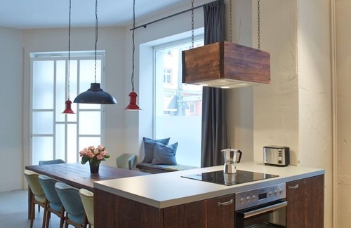 Pankow Apartment | Beautiful 160sqm apartment for up to 11 people in Pankow/Przl`Berg