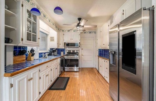 Grosse Pointe Apartment | Beautiful 1920s Historic Home with Screened Porch‼️