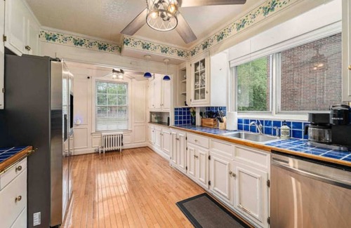 Grosse Pointe Apartment | Beautiful 1920s Historic Home with Screened Porch‼️